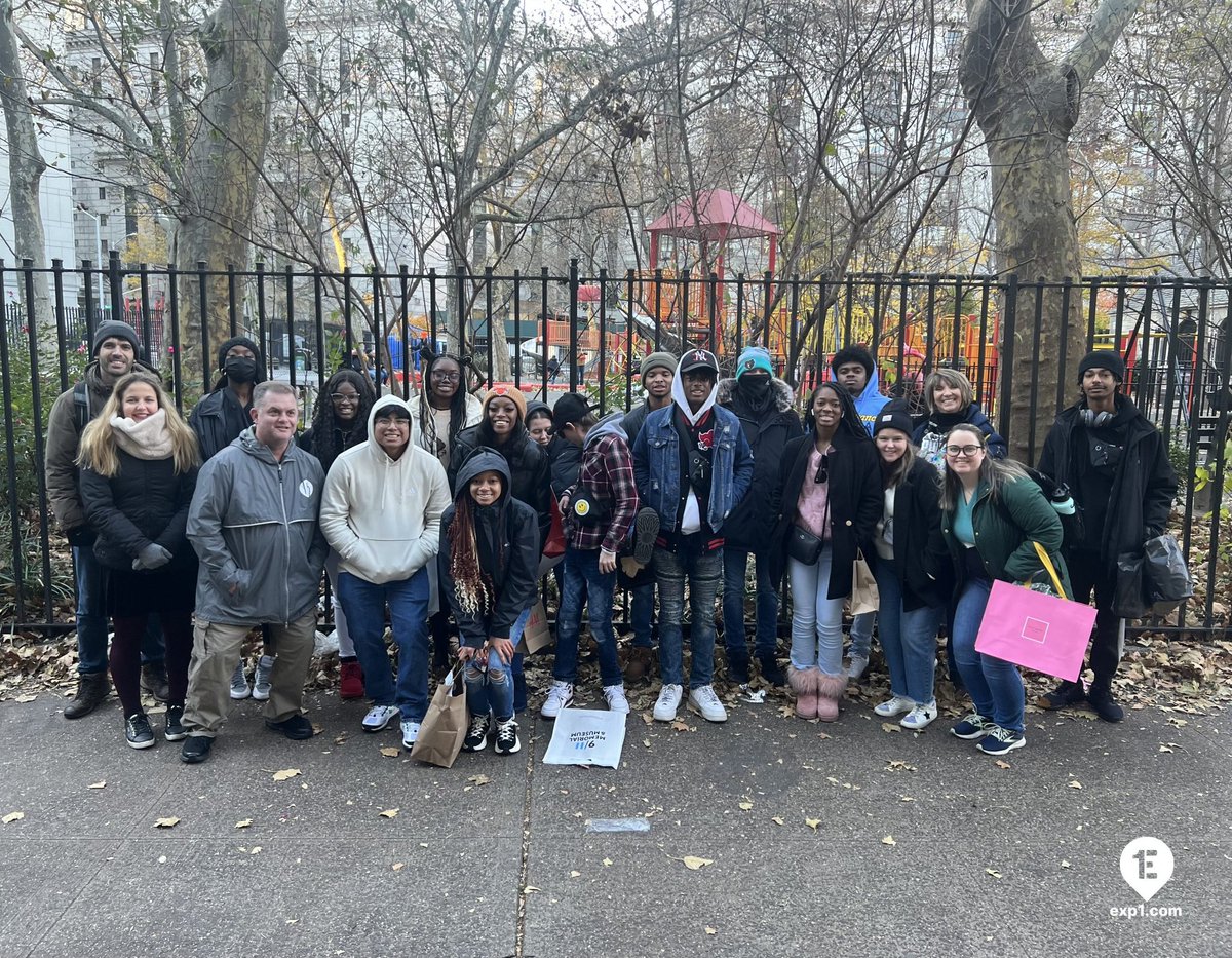 DecaOlive's tweet photo. More NYC pics. These kids are troopers. We have logged 26.7 miles and close to 100 flights of stairs in 3 days #decanyexperience #OBPride https://t.co/Mxfs9xonN8