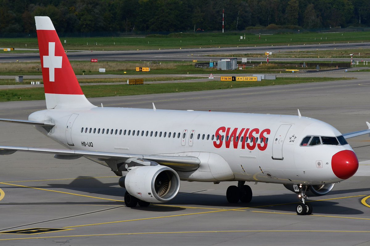 li__030's tweet photo. @FlySWISS #LXAirDeer https://t.co/HV6r1jPmWQ