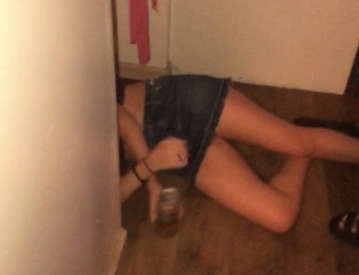 missgraycex's tweet photo. getting back into arnold palmers #messy #grayce https://t.co/3vSjXBAeHQ