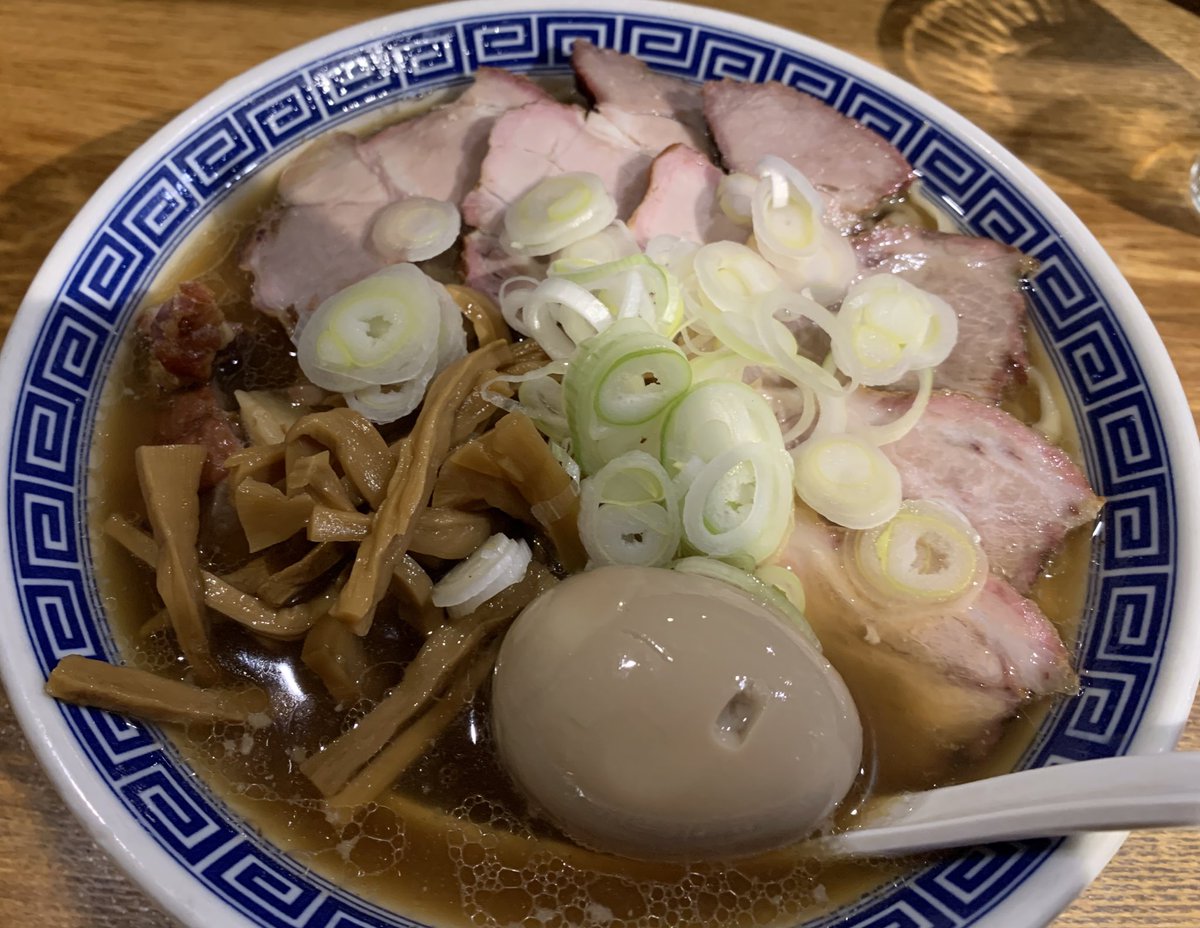 seadevelop's tweet image. サウナ後にラーメン🍜
スープが身体に沁みる〜

個人的に食べものに気をつかいすぎないタイプなので、食べたいものを食べます。ただアルコールはなるべく週1回程度に制限します。