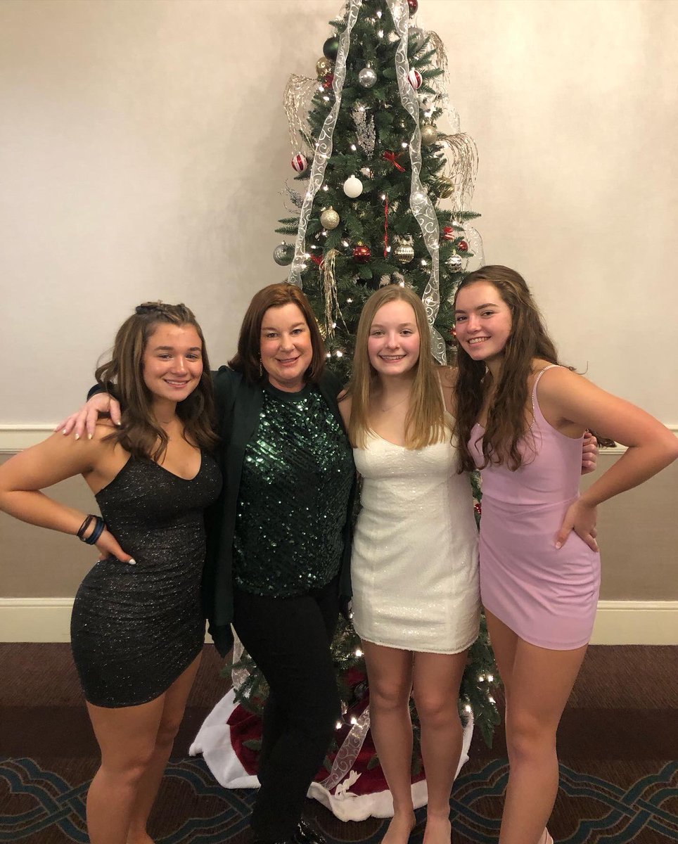 Amy Mahoney tweet media