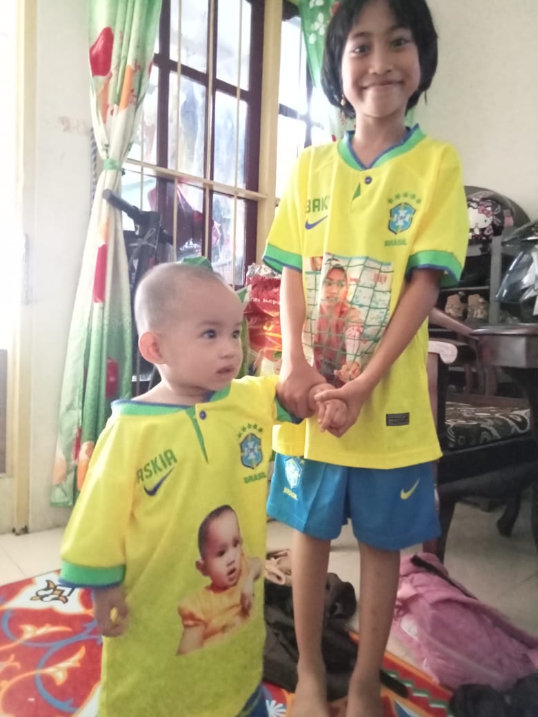 BAKO13's tweet photo. Brasil cilik https://t.co/Nvjlolo9kP