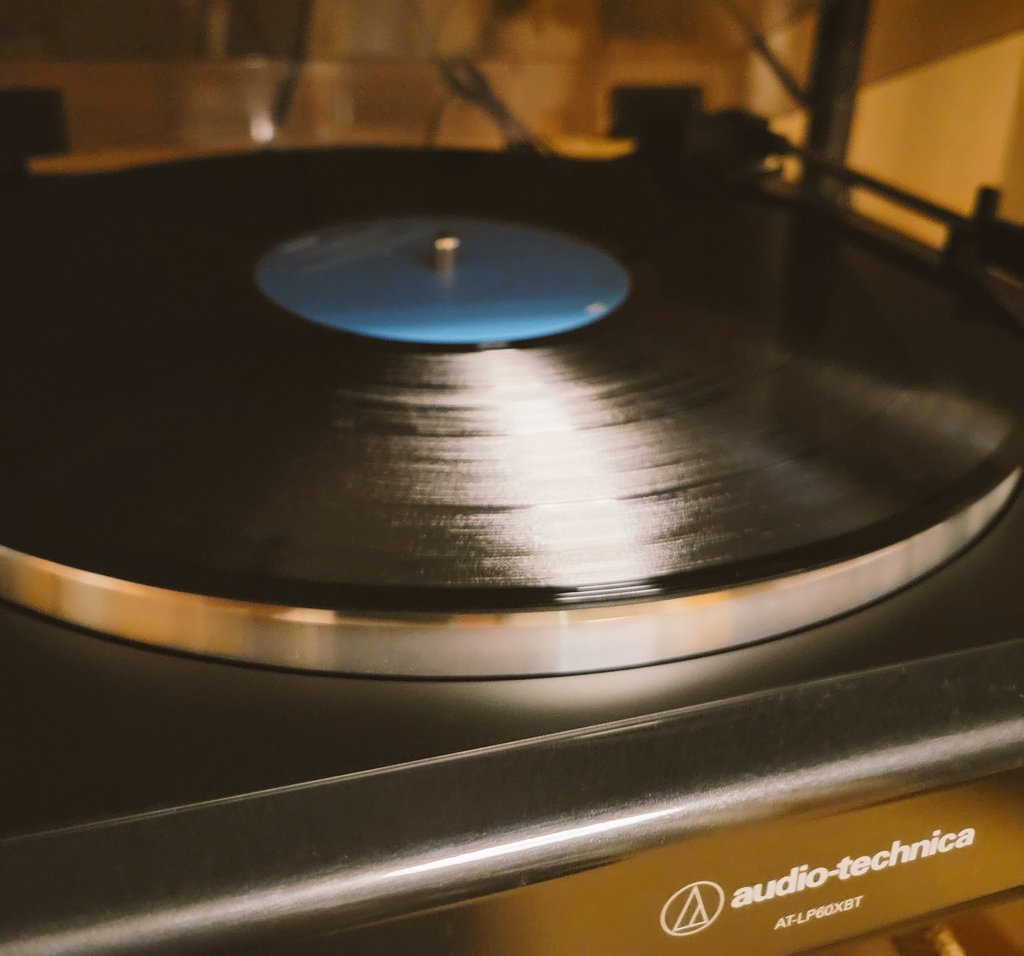 82523867's tweet photo. (⌯¤̴̶̷ω¤̴̶̷)✧
#audiotechnica #LP60XBT https://t.co/KrnG7PZpa0
