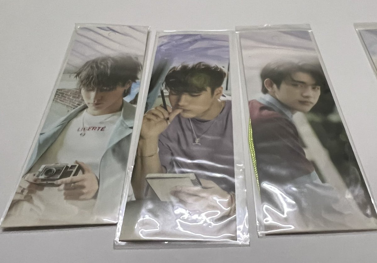 kpopletgo1's tweet photo. Please adopt my collection

WTS
GOT7 RIBBON PENANDA BUKU

~ RM2 each
~ sealed
~ postage : SM RM10 / SS RM15

Pls dm me if you’re interested

@pasargot7 @igot7mytrades #pasargot7 #igot7mytrades @MYGOT7Market #pasargot7my https://t.co/RANYnLkKZq