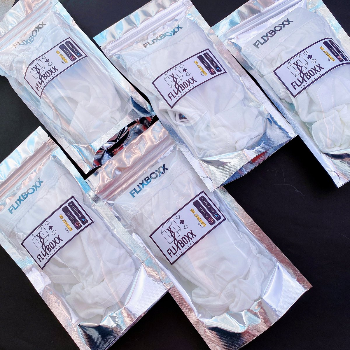 flixboxxTH's tweet image. 🌻 FLIXBOXX THAILAND 

BRIEFS UNDERWEAR 
[กางเกงใน]

☀️ สีขาว เนื้อสัมผัสเนียน นุ่ม 
สกรีนลายขอบ และก้น 
ใส่ถ่ายรูป ไปทะเล ก็มีเสน่ห์ได้

🌲 ราคา
1 ตัว 145 บาท
1 แพค 3 ตัว 395 บาท

⛱ ค่าส่ง
โอนเงิน 40 บาท
ปลายทาง 50 บาท

🌊 SIZE
M 23-27”
L 28-30”
XL 31-32”
2XL 33-34”
3XL 35-38”