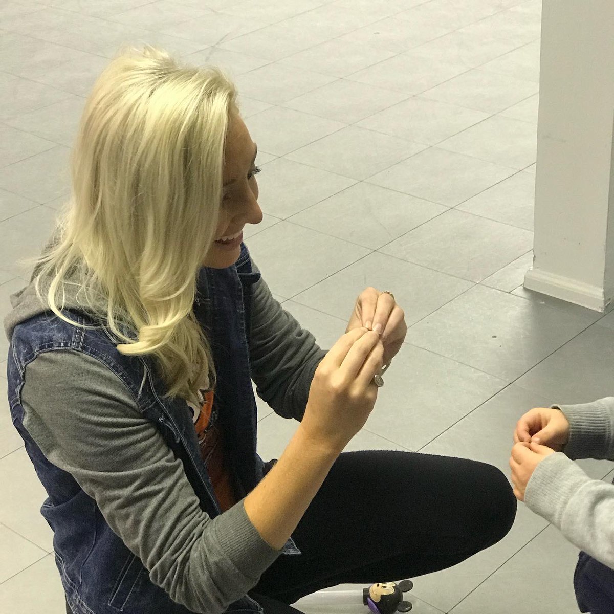 DBC_Carmen's tweet photo. I am bringing more awareness to the American Society for Deaf Children for #MyCauseMyKicks this year. ASDC supports parents of children who are deaf&hard of hearing to ensure all deaf youth have the opportunity to thrive in every aspect of their lives.๐ค#DeafResources | #DBC2022 https://t.co/BorqtU5cm1