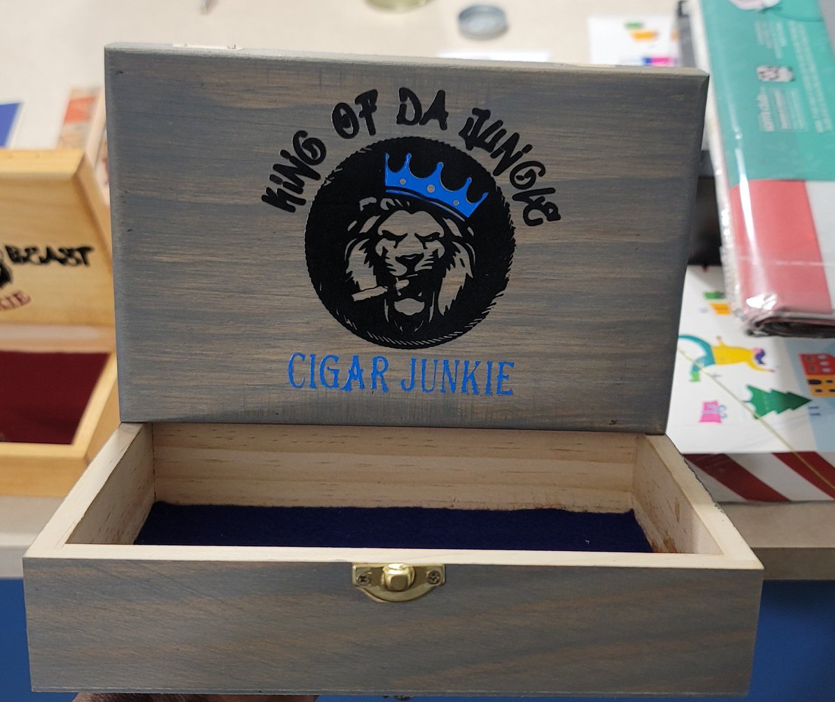 DaCigarJunkie's tweet photo. The joy of watching your dreams come true! There is something about creating something of your own! https://t.co/S5fhJlnaDZ