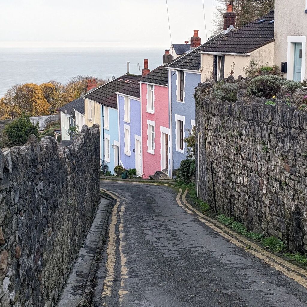 High walls low road instagr.am/p/Clr8nJxIe2p/