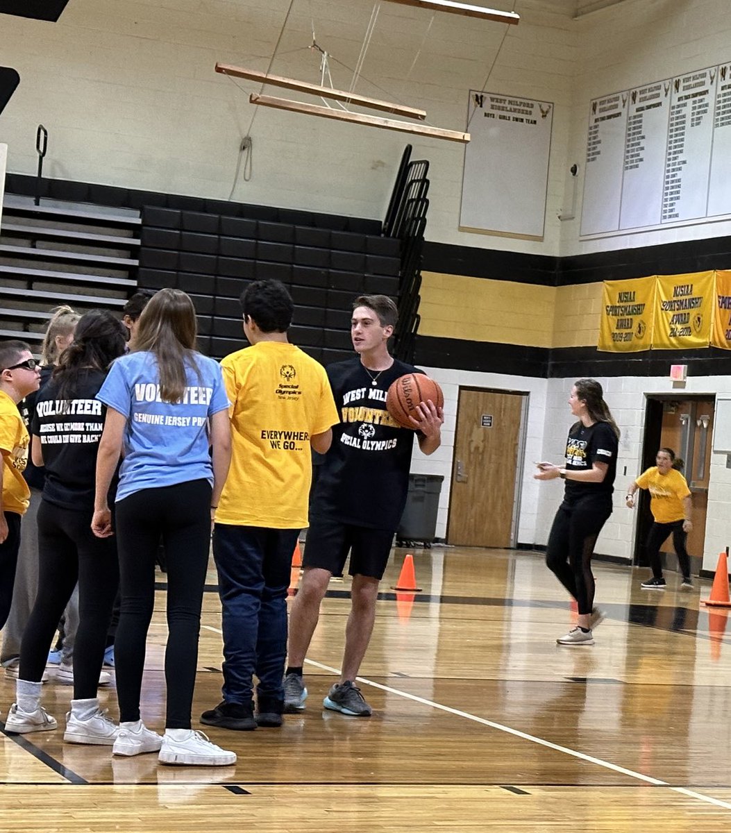 Always a great night watching our athletes! Highlanders you make me proud! Love our community and the coaches and volunteers that make this night so incredible! <a href="/wmsohighlanders/">West Milford Special Olympics</a> #specialolympics 🖤💛