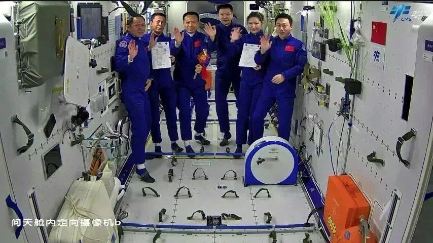 ChanJoe18's tweet photo. 歡迎回家！神舟十四號航天員乘組已完成全部既定任務，將於12月4日乘坐神舟飛船返回東風著陸場。 https://t.co/9ctrW6NEQG