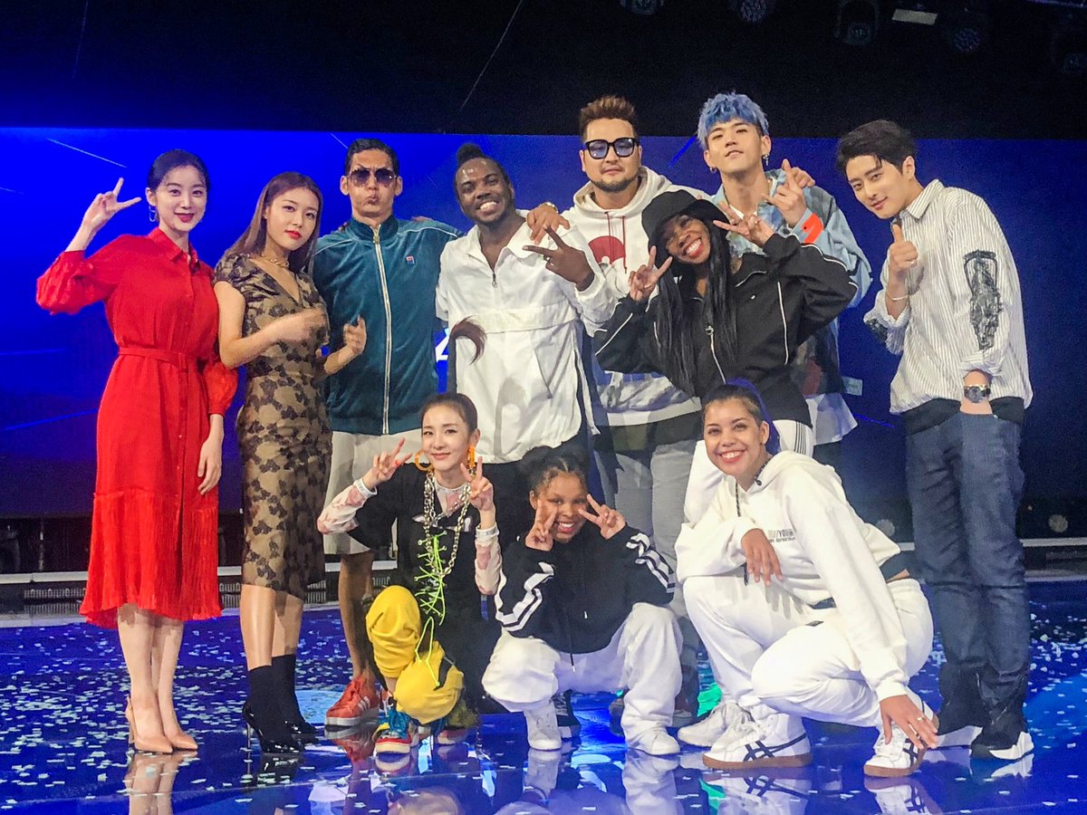 31Status_gza's tweet photo. Hope we get another opportunity one day, to experience again what we got to experience on Stage K! So amazing! #stagek #jtbc #jtbcstagek #teamusa #kpop #kpopcoverdance #gzacrew #god #kard #2ne1 #SECHSKIES #WonderGirls #episode7winners https://t.co/97gm56eZOY