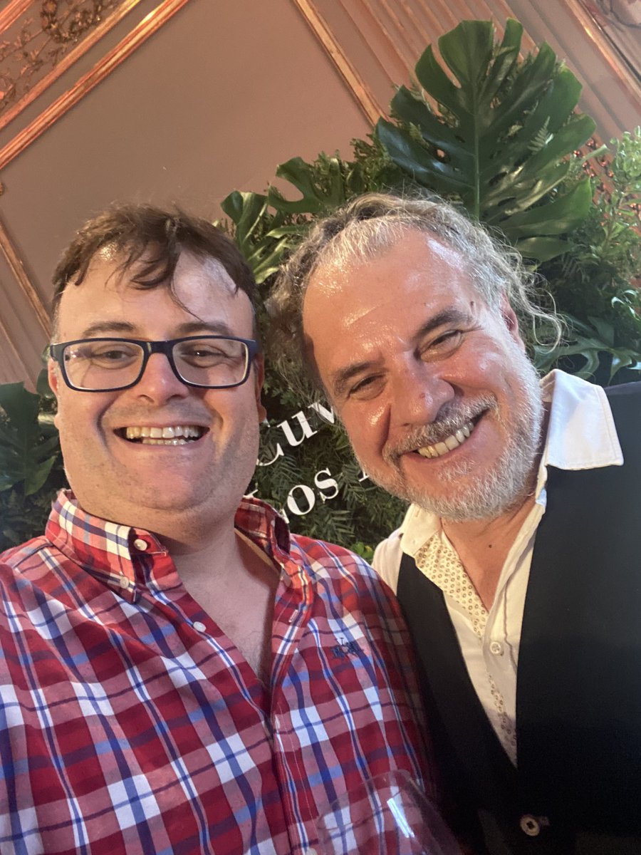 Ayer me encontré con <a href="/MarcePelleriti/">Marcelo Pelleriti</a> , trajo unas bombas para probar que estaban increíbles!!
Tremendo evento de <a href="/closdelossiete/">Clos de los Siete</a> <a href="/closdelos7/">Grupo Clos de los 7</a>