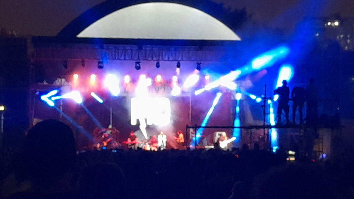 quimera_web's tweet photo. Por aquí andamos en los previos para ver a #MiguelMateos 
Estoy insoportable 😛 https://t.co/CzvqtkUgF1