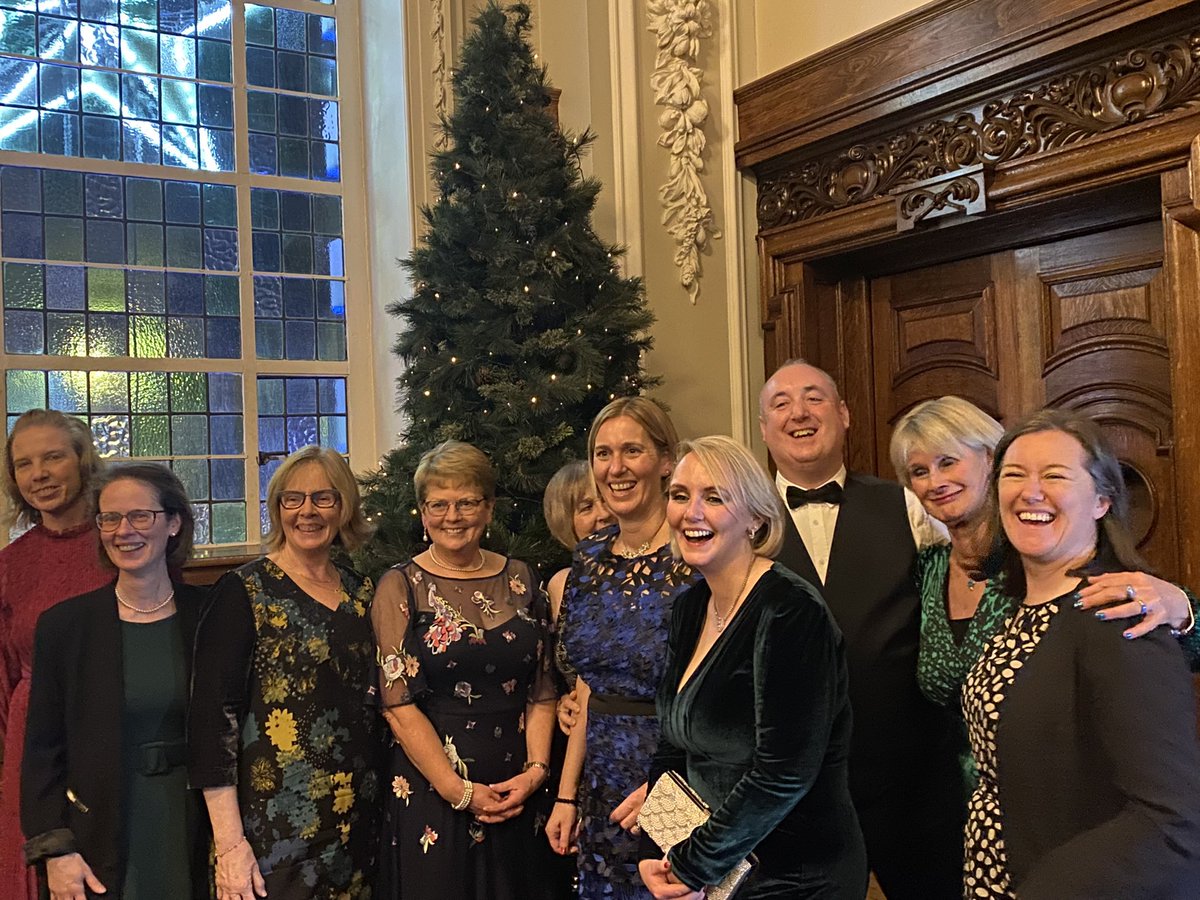 Fantastic birthday celebrations 🥳 in #Belfastcityhall to celebrate 30 years of  <a href="/NITouristGuides/">NI Tourist Guide Association (NITGA)</a> Here I am with my classmates from 2016! The best bunch of guides, many of them multilingual #touristguiding #bluebadgeguide