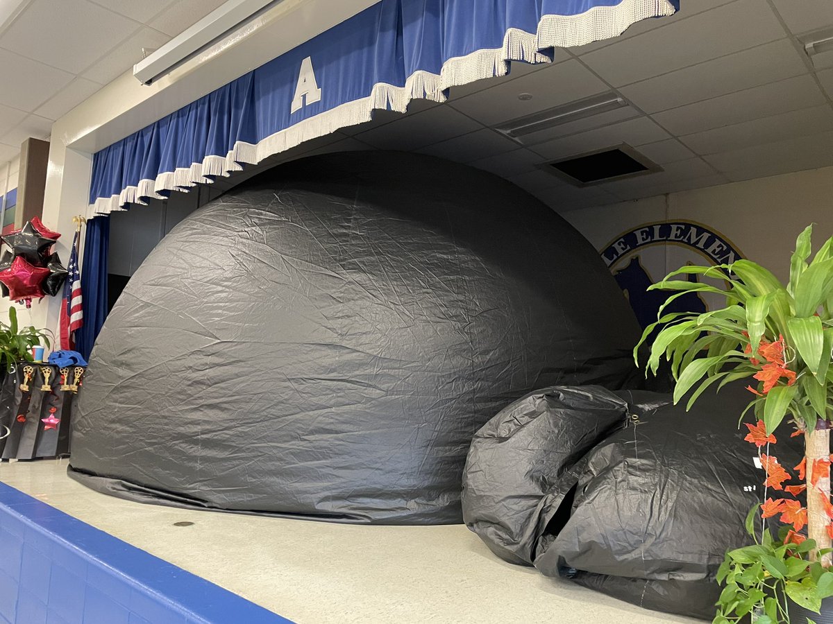 Thank you <a href="/DrJosephSWang/">Dr. Joseph S. Wang</a> for leading our second graders in the Star Lab! What a wonderful way to spark inquiry and curiosity as we kick off our stars unit in science on Monday! ✨⭐️💫 <a href="/bdettelbach1/">Beth D.</a> <a href="/stef_laurens/">Stef Laurens</a> <a href="/ArgyleElem/">Argyle Elementary</a>