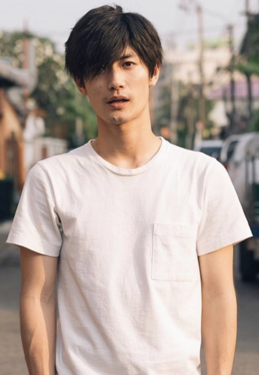 COLORS三浦春馬 tourist #三浦春馬 昨年12月は📀届いたんだ。 パッケージやブックも