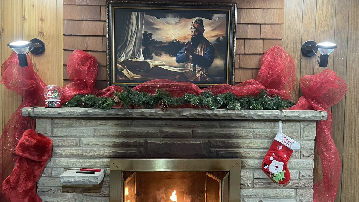 iqmann's tweet photo. Happy Holidays… #onegod #oneway #onlyway https://t.co/tamJMP6gOu