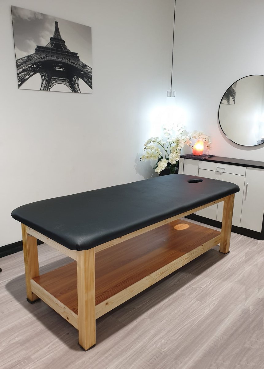 AUS_ultrastyle's tweet photo. Ultrastyle Custom Made Thai Massage Table
Base: Natural Pine gloss finish. Flat rack.
Top: Black.

Ultrastyle Massage And Salon Supplies
Reservoir, VIC 3073
☎️ +61 04500 17238
https://t.co/j0ATZyzd6c
Hashtag #Ultrastylemassage  #remedialmassage #thaimassage  #relaxationmassage https://t.co/xfyDfyFkNk
