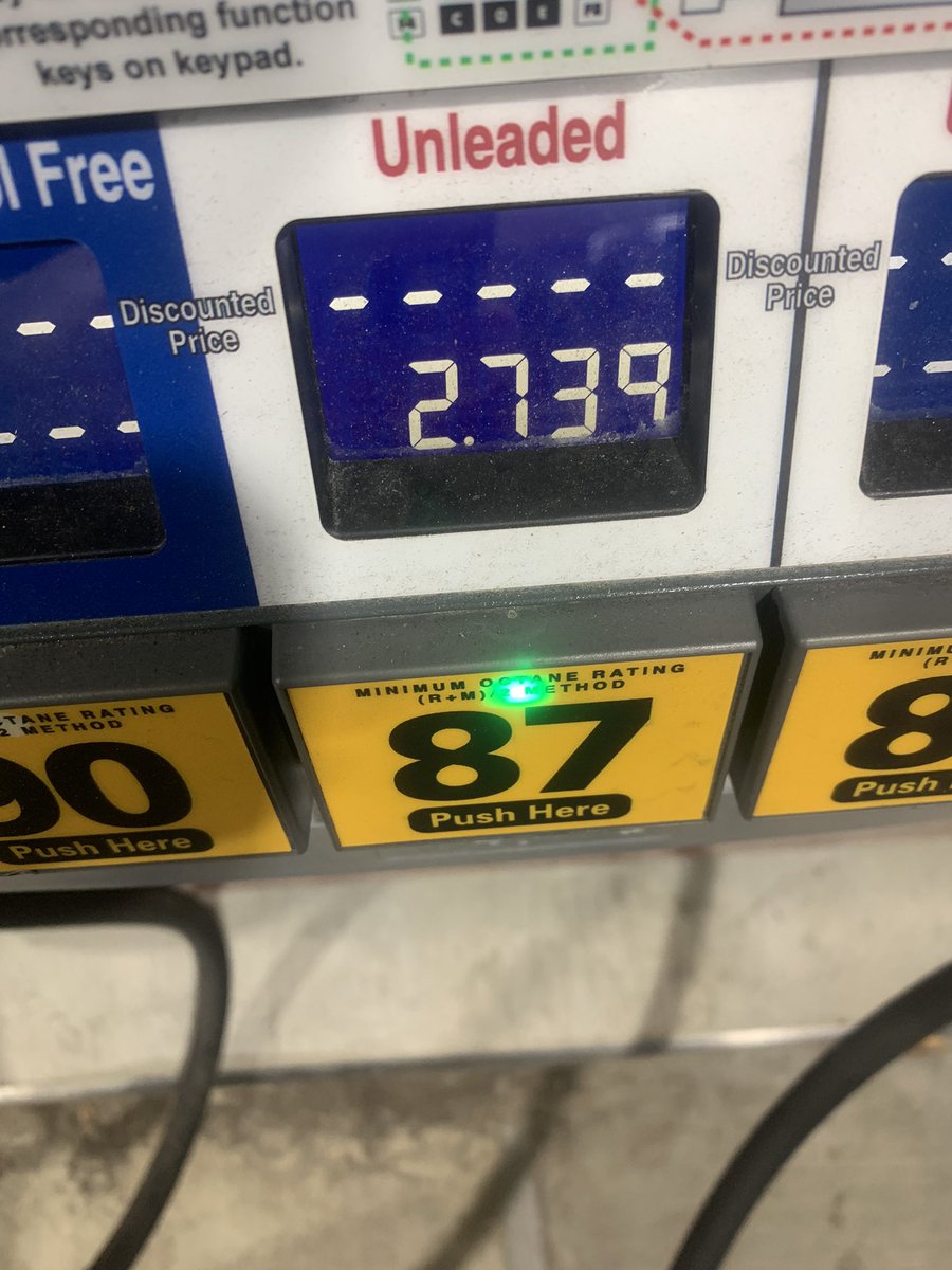 EricinBoston's tweet photo. Visited the LDS temple in Columbia South Carolina tonight. While I would love to have a temple closer to home, I am counting my blessings… #cheapgas #ilovetoseethetemple #SCgastax https://t.co/EMZDJlVxtr
