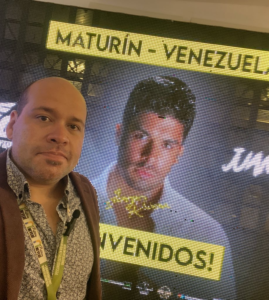 La animación de la velada estuvo en las voces, belleza y conexión de Bianca Rosales @bivirosales y Ana Karina Jardim @anakarinaj. 

👓: Espectáculos 
✍🏼: Gabriel Rodríguez | CNP 🗞26.014 <a href="/Gabogeno/">Gabriel Rodríguez 🇻🇪</a> 
📷: <a href="/neverinoticias/">Noticias Neverí</a>
📹: <a href="/neverinoticias/">Noticias Neverí</a>