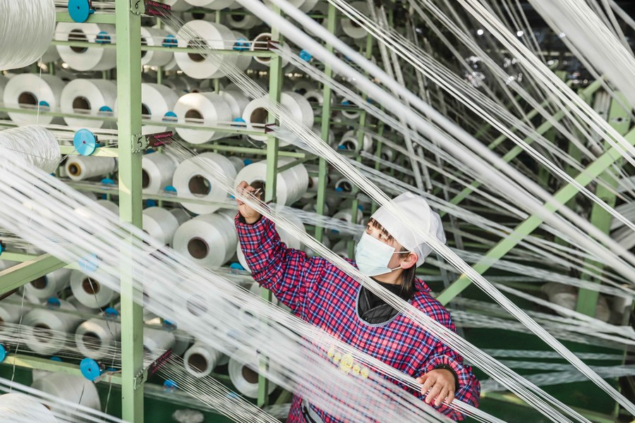 CE_ChinaEconomy's tweet photo. On Nov. 25, US fiber and chemicals plant #Invista also inaugurated a new adiponitrile plant in #Shanghai with a total investment of over $1 billion, which is the largest capital project in the company's history. https://t.co/qgSVaLhLgE