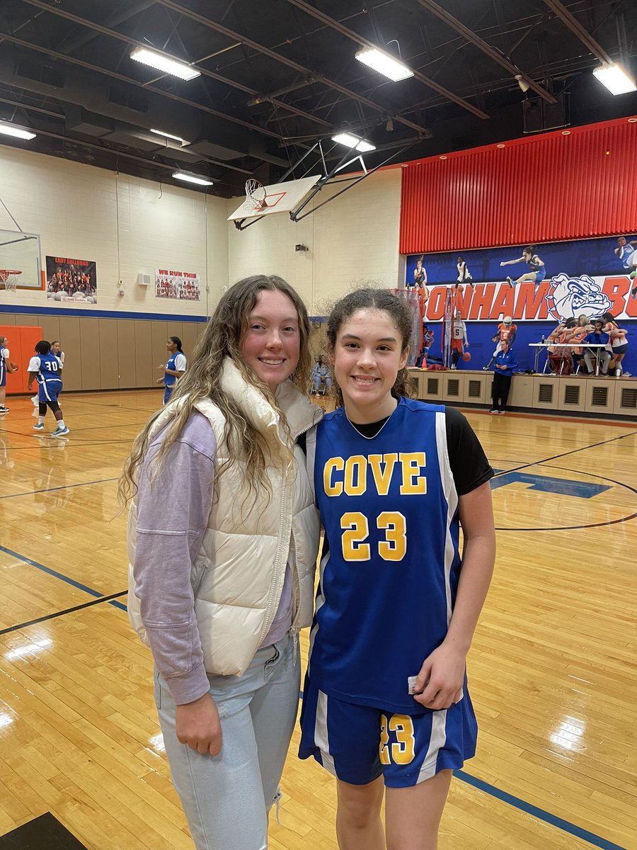 Great game last night Kam!! Won 44-16
21 pts, 10 rebounds, 9 steals, and 4 blocks.  Beat Temple Bonham!  Great job seeing the court!  Proud of you @KamrynFox2 #7thGrade