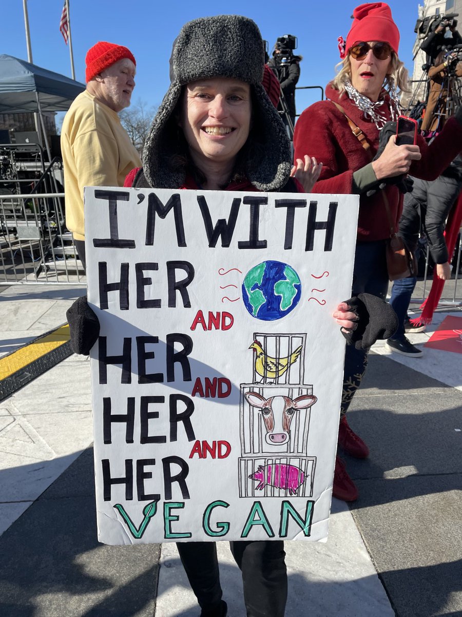 CorryWestbrook's tweet image. Fire Drill Friday today in DC! 
Thanks ⁦@Janefonda⁩ ⁦@RepRaulGrijalva⁩ 
⁦@FireDrillFriday⁩
#stopclimatecrisis
#stopglobalwarming
#stopextinction

Jane Fonda and her movement are amazing and inspiring.