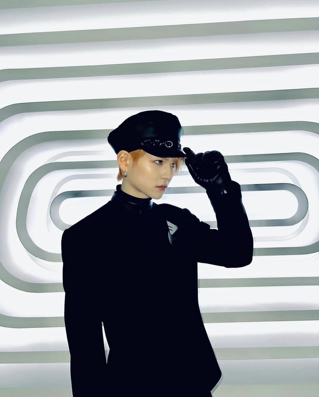 FjBQJeFVIAAlElX?format=jpg&name=large