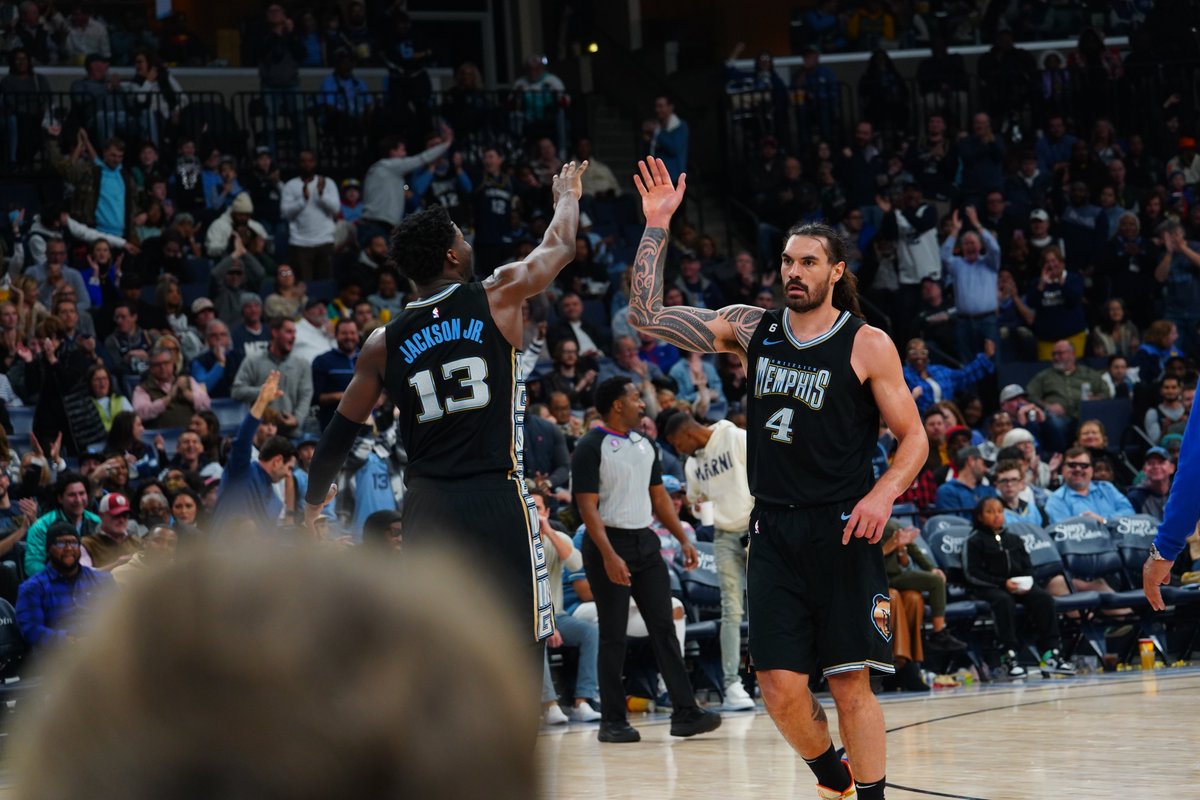 memgrizz's tweet photo. JUMPMANE 🥝 https://t.co/sDP8IkTaez