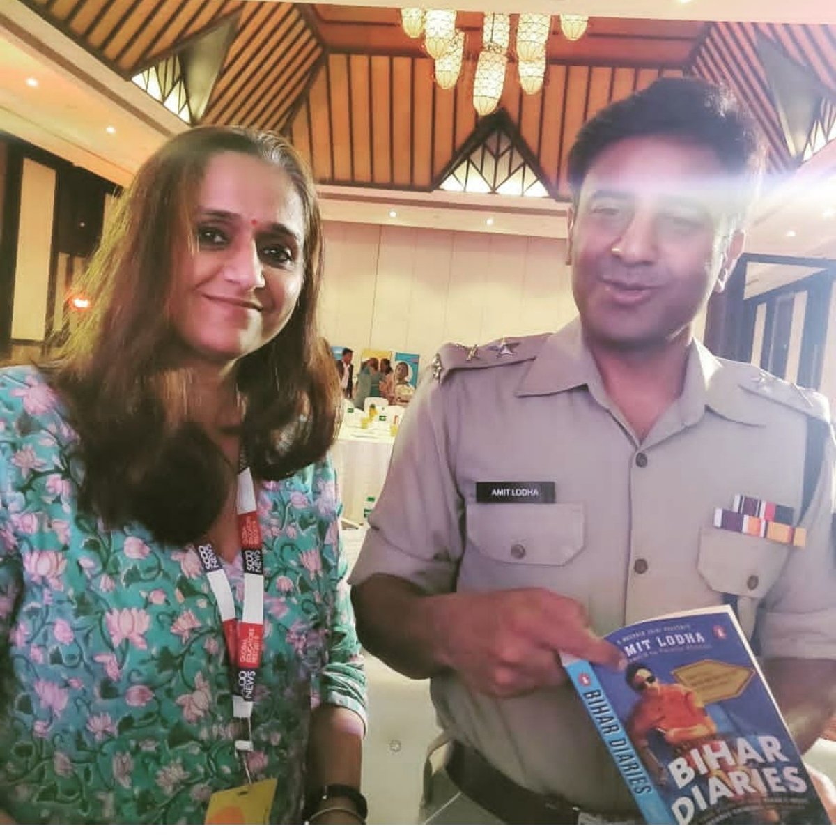DelhiCopSuren's tweet photo. कल @Ipsamitlodha7
की किताब पर आधारित #KhakeeTheBiharChapter
देखी। काफी समय बाद एक दिल को छू लेने वाली सीरीज देखने को मिली । @ranaashutosh10 और  @avinashtiw85 ने दमदार अभिनय किया है। गंगाजल से भी अच्छी सीरीज बन गयी। पुलिस के जीवन का सजीव चित्रण और
@IMDb 8.5 रेटिंग वाह👌अवश्य देखे। https://t.co/Z9zhNvoATQ
