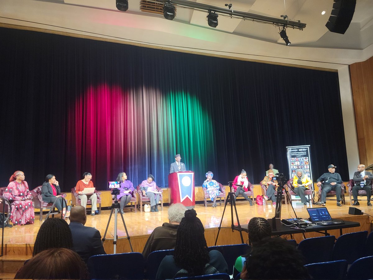 Guy Emerson Mount (@guyemersonmount) on Twitter photo Evanston townhall meeting on #reparations organized by <a href="/RobinSimmons888/">Robin Rue</a> and <a href="/kammh/">Kamm Howard</a>! Featuring <a href="/JacksonLeeTX18/">Sheila Jackson Lee</a> <a href="/EAlexTheGreat/">Erika Alexander</a> <a href="/DanielBiss/">Daniel Biss</a> <a href="/ArevaMartin/">Areva Martin, Esq.</a> and so many more I don't have handles for. Evanston townhall meeting on #reparations organized by <a href="/RobinSimmons888/">Robin Rue</a> and <a href="/kammh/">Kamm Howard</a>! Featuring <a href="/JacksonLeeTX18/">Sheila Jackson Lee</a> <a href="/EAlexTheGreat/">Erika Alexander</a> <a href="/DanielBiss/">Daniel Biss</a> <a href="/ArevaMartin/">Areva Martin, Esq.</a> and so many more I don't have handles for.