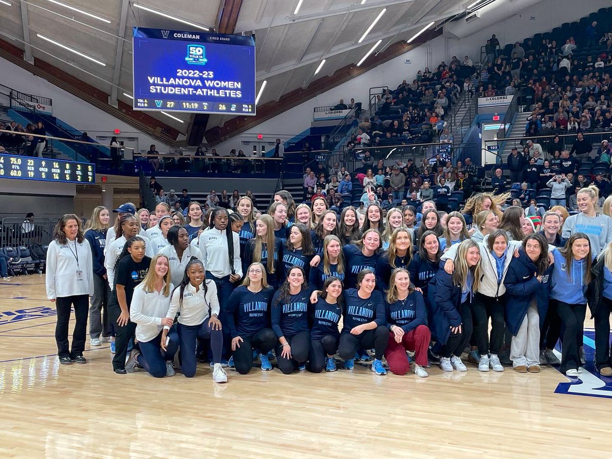 nova_unitas's tweet photo. 📸 Honoring members of our women’s teams at the home-opener of the @novawbb game tonight as our final celebration of the 50th Anniversary of Title IX!  
💙🤍💙🤍 https://t.co/tvilbbDtlL