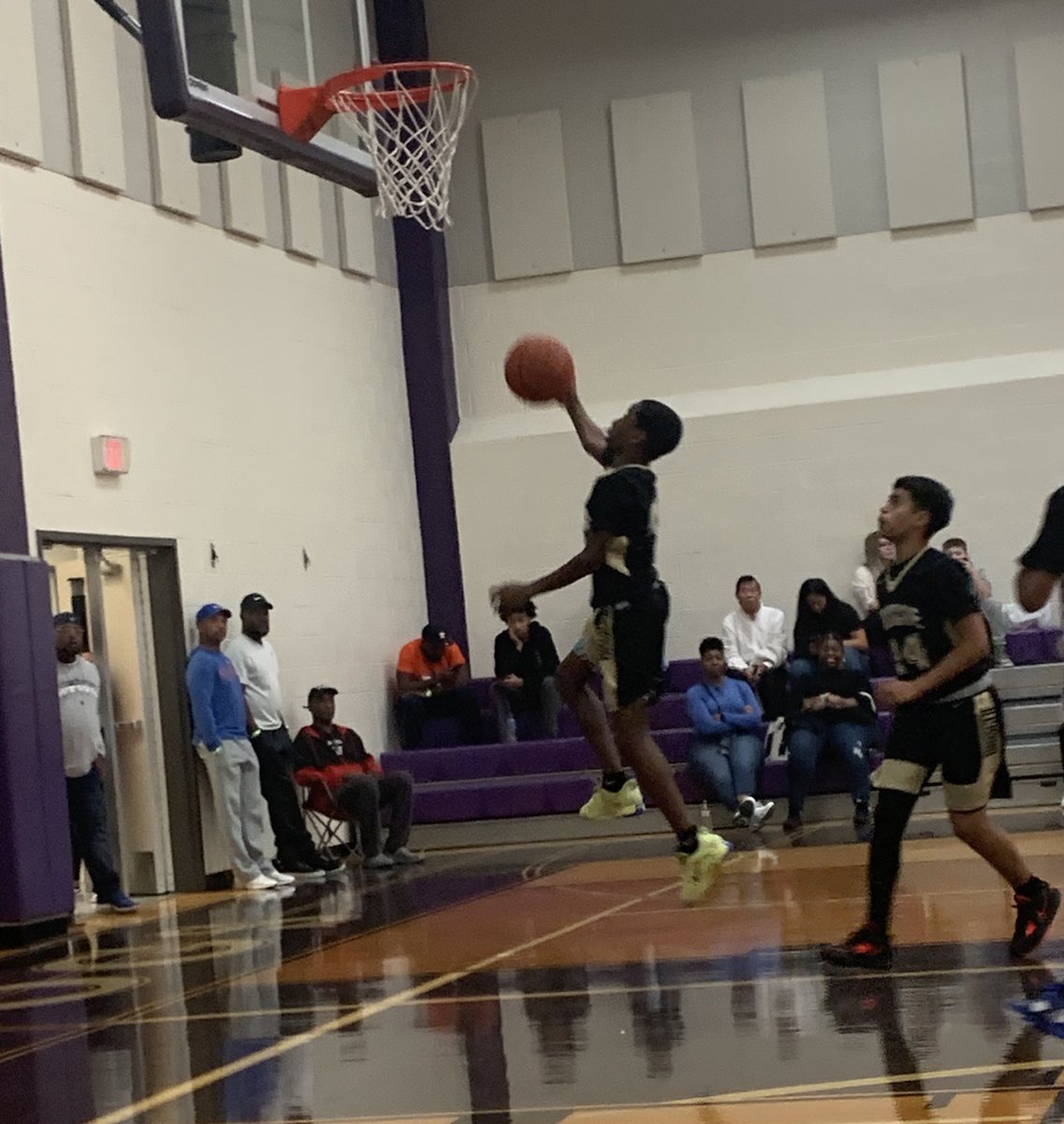 BJHAthletics's tweet photo. The @briscoe_eagles 8B team comes back strong in the night cap with a 55-15 win over Beverly Hills. Aiden Atteffah lead all scorers with 10 points. #PTN @lcisdathletics @FosterHSBBall @fbheraldsports https://t.co/Y9C6kPzrbJ