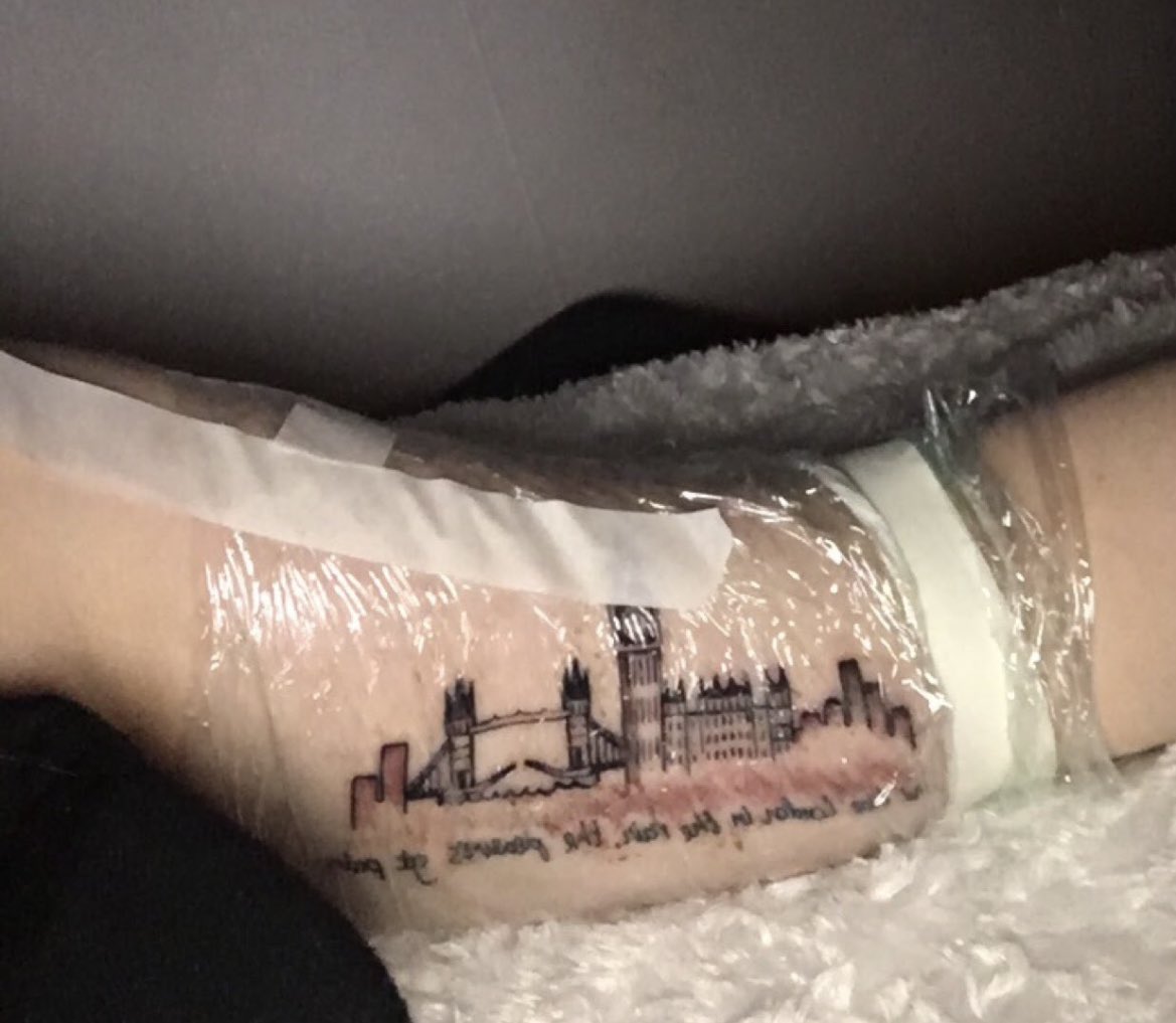 ShapeOfRhys's tweet image. cannot believe it’s been F I V E years since i got this beauty done 🥺 to this day it’s still my fave thing on my body❤️
