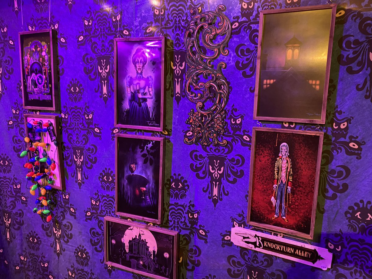 laughingplace's tweet photo. #TopherAdam has another booth with art heavily inspired by #TheHauntedMansion. #SeasonsScreamings @MidsummerScream https://t.co/lbzvpBteW6