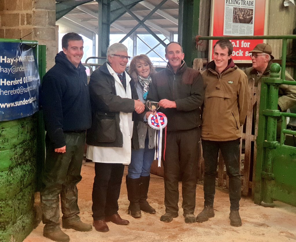 TalgarthMatters's tweet photo. Fantastic atmosphere &amp; prices at today's #Talgarth #Christmas #Primestock Great to see local auctioneers, butchers &amp; farmers across the generations coming together for this seasonal derby 🎅. Special thanks to Graham Baker, Matthew Nicholls &amp; Lynne Williams for the hospitality 🐃 https://t.co/7pqHFMM5l5