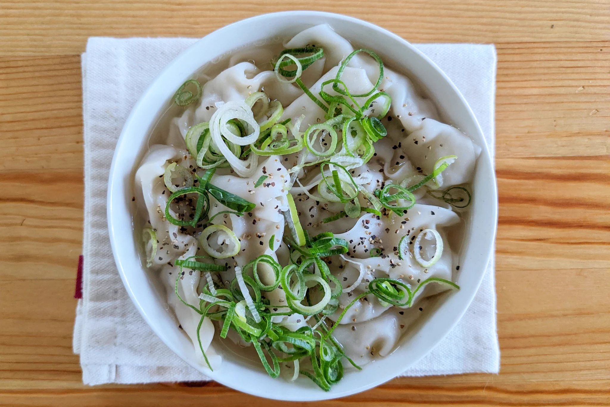 お家で絶品居酒屋飯！チルド餃子を使った簡単『ねぎ塩水餃子』レシピ