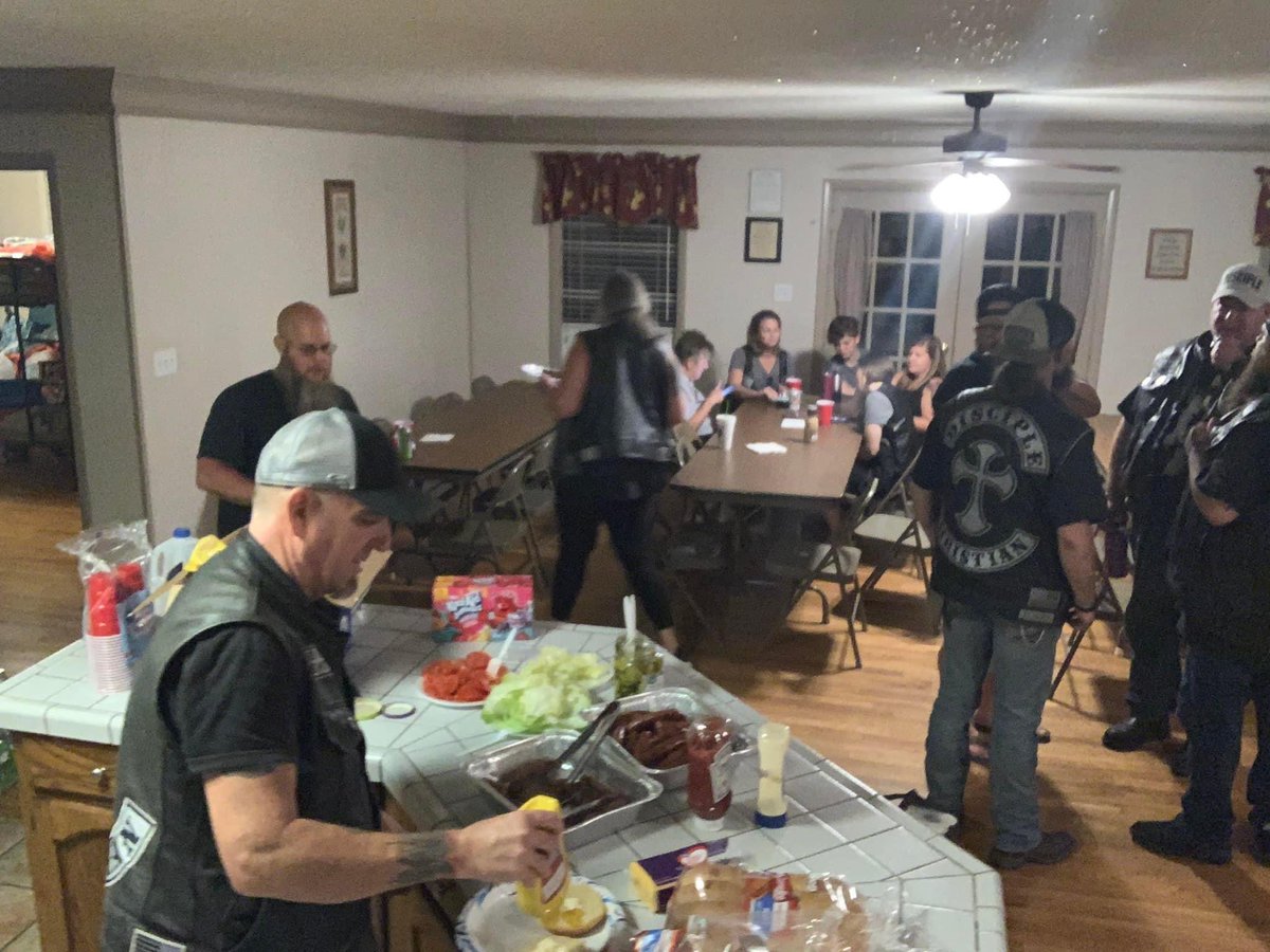 43IronCrew's tweet image. Family and Brotherhood!#Disciple #GodIsGreat #SupportDisciple #MC #43MC  #VictoryInBrotherhood #MotorcycleLife #MotorcycleClub #MCLife #Christian #BikerLife #MenOfGod #ChristianMotorcycleClub #DiscipleChristianMotorcycleClub #ChristianMC #TattoedChristian #WarriorsOfGod #Ghostin