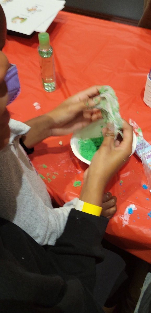 Anntoinette L.McEntyre tweet media