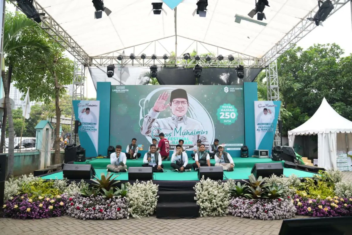 dpwpkbjatim_'s tweet photo. Cek persiapan Grand Final Gus Muhaimin Festival albanjari @cakiminow bagi para pecinta sholawat yg jauh bisa menyaksikan secara virtual di akun youtube gus ketum Muhaimin Iskandar https://t.co/hu8IZkkkaD https://t.co/wIVwlPPbz8