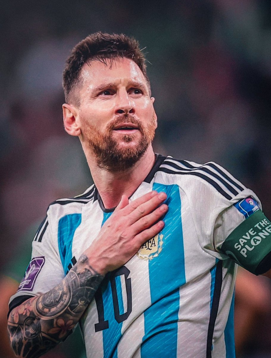 ES HOY, LIONEL.