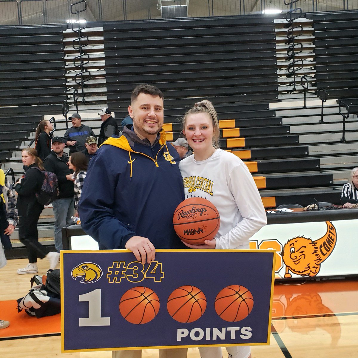 So proud of the team tonight… Congrats to <a href="/ZoandriaB/">Zoandria Bamm</a> scoring her 1,000th point. Also, HUGE thanks to <a href="/Dunnzone/">Tom Dunn</a> and <a href="/jhscomets/">Jonesville Comets</a> for doing what you did for her!! #1k <a href="/concordiawbb/">Concordia University WBB</a> you’re getting a good one.