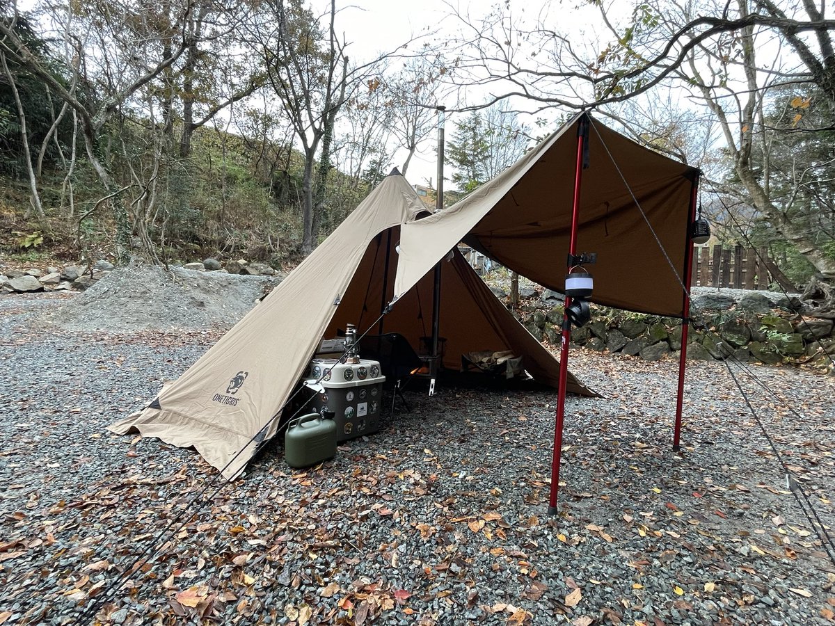 IcemanSoloCamp's tweet photo. セッツ!
からのお疲れ様でした😍
#虎連れキャンプ
#OneTigris
#Winnerwell
#NomadView https://t.co/RrzYJIYQE9