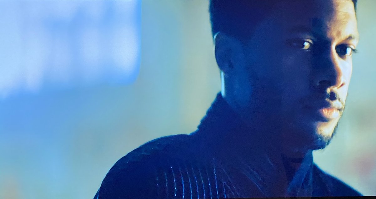 g.i.l.l.y tweet media