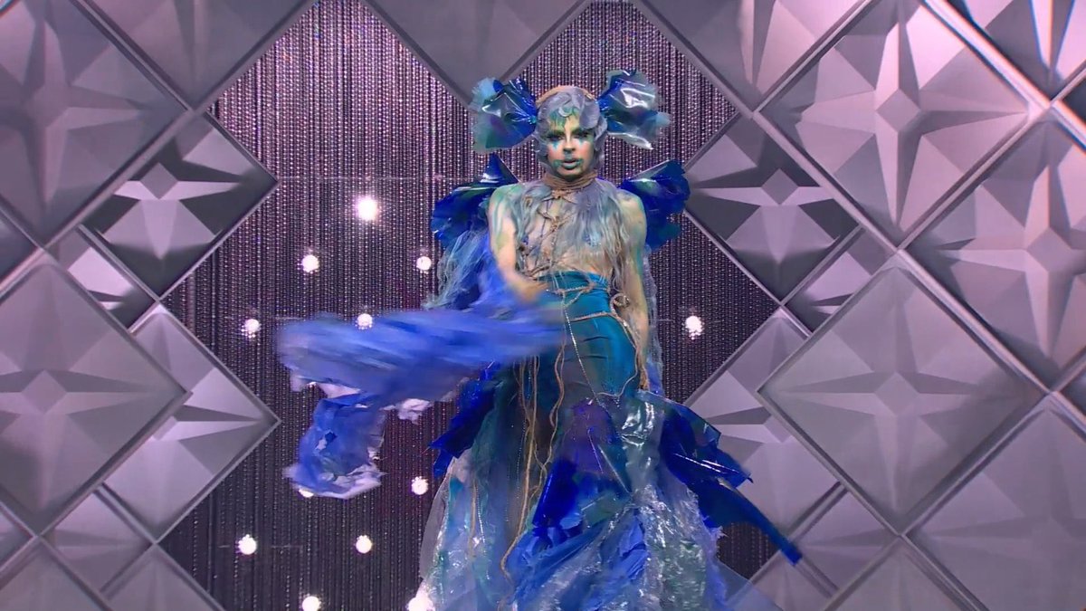dragraceher's tweet photo. I can't believe two of the most conceptual looks to EVER grace the Drag Race main stage WERE CALLED SAFE TONIGHT? #CanadasDragRace #CanadaVSTheWorld https://t.co/Ggux9OQ9rD