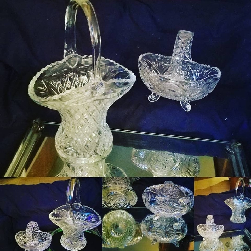 DWedgeCreations's tweet photo. #etsy shop:PrincessHouseWeddingBasket https://t.co/USE9KEQ89A #basketwithhandle #wedding #princesshouse #crystalbasket #snowflakedesign #candydish #artglass #weddingbasket #sawtoothedge #flowervase #footedbasket #diamondcut #fruitbowl #party #artdeco #footed #art #gift https://t.co/xDQ3hJRPEa