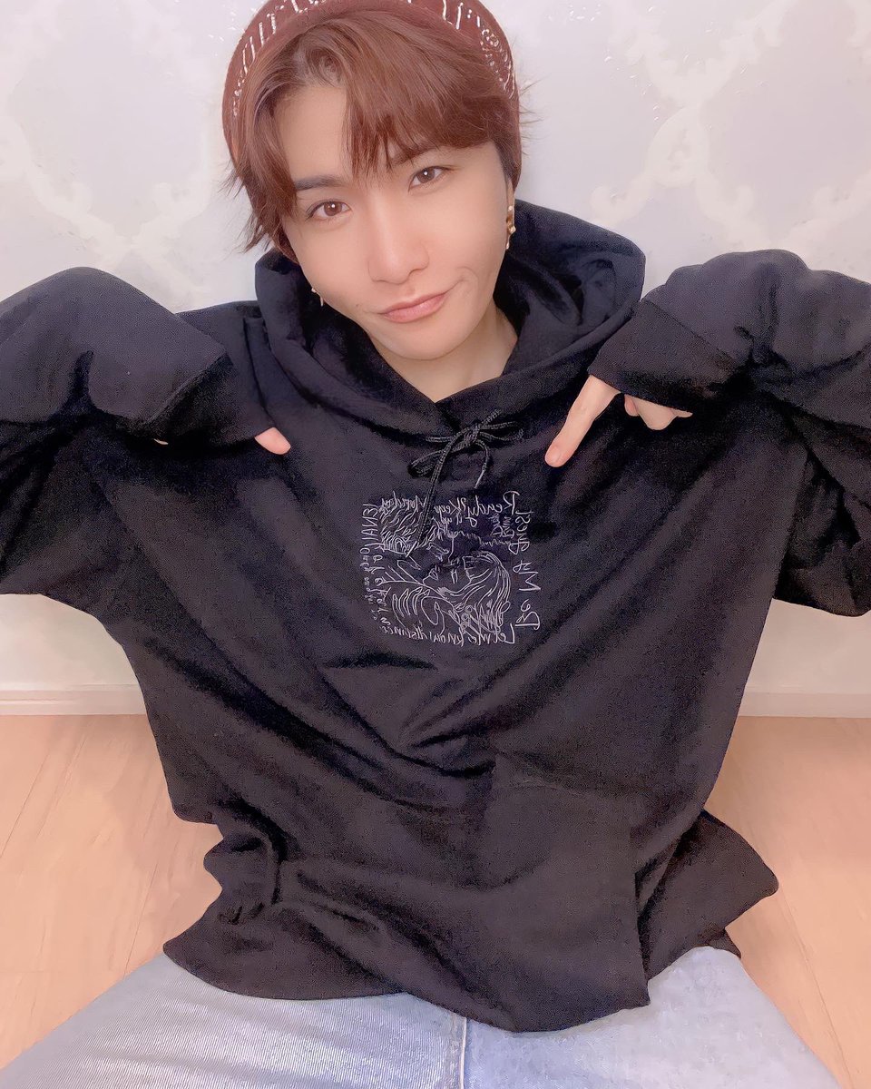 kenta_0305_'s tweet photo. 着心地いいね👕👖
来週京セラドームEXILE楽しみ😎🙌
#無料コンサル
#17ライブ
#イチナナ
#vtuber
#ぽこちゃ
#pococha
#live
#liver
#ライバー
#公式ライバー
#neounion
#ネオユニオン
#歌ライバー
#stayhome
#ステイホーム
#おうち時間
#配信
#ライバー事務所
#tiktok
#EXILE
#岩田剛典 https://t.co/AxNtEluFgK