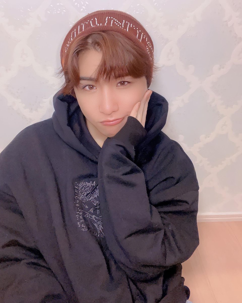 kenta_0305_'s tweet photo. 着心地いいね👕👖
来週京セラドームEXILE楽しみ😎🙌
#無料コンサル
#17ライブ
#イチナナ
#vtuber
#ぽこちゃ
#pococha
#live
#liver
#ライバー
#公式ライバー
#neounion
#ネオユニオン
#歌ライバー
#stayhome
#ステイホーム
#おうち時間
#配信
#ライバー事務所
#tiktok
#EXILE
#岩田剛典 https://t.co/AxNtEluFgK