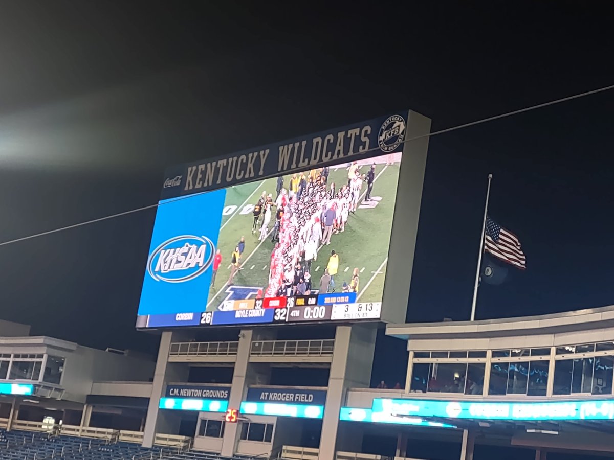 71FatCat's tweet photo. 32-26
Boyle County Rebels threepeat as
2022
State Champs 🏆
#GoRebel
#BBN https://t.co/VPygRCynqu