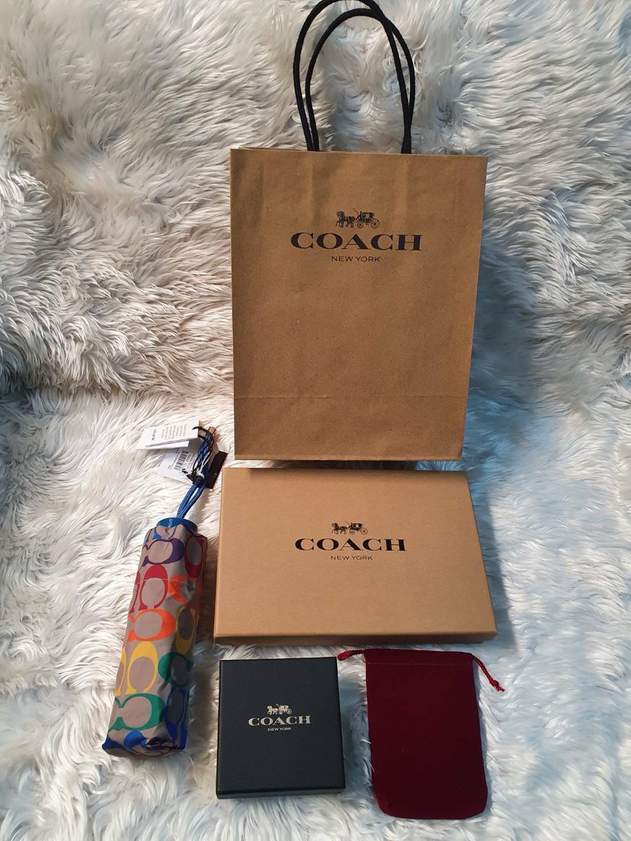 soso43215678's tweet photo. #SpectrumofGULF 
#GulfKanawut #กลัฟคณาวุฒิ
@gulfkanawut
#GiftGulfBirthDay25th
#قولف_كاناووت 
Happy birthday my prince 🎂 🥳 🎉 all the happiness and success shall be yours you will always be my number one idol i love you so much💘I hope you like my gifts🎁🥰 https://t.co/nioOu16214